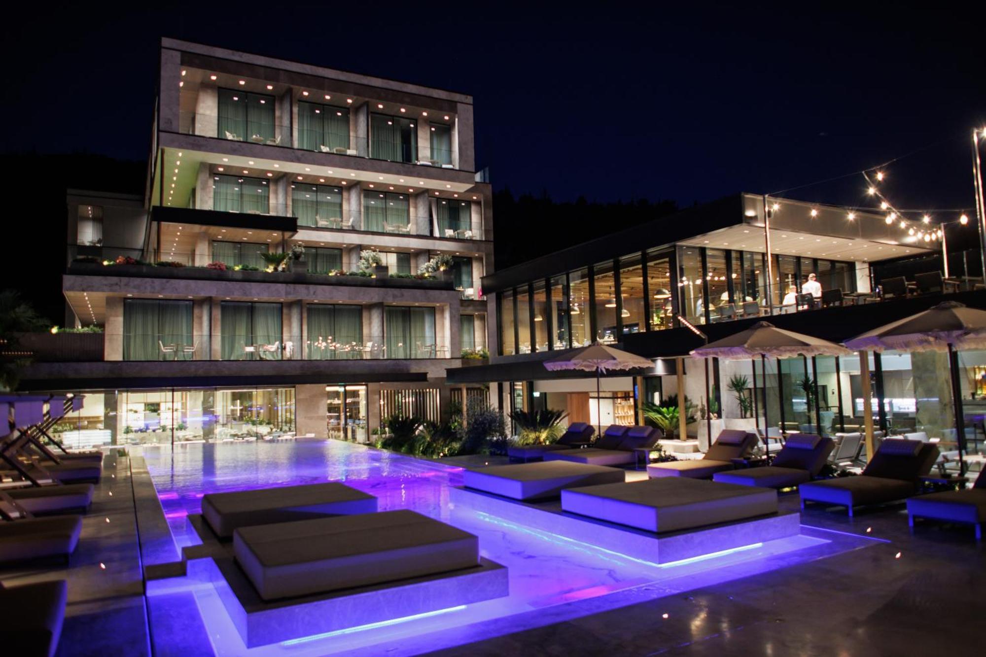 Prado Luxury Hotel 5*